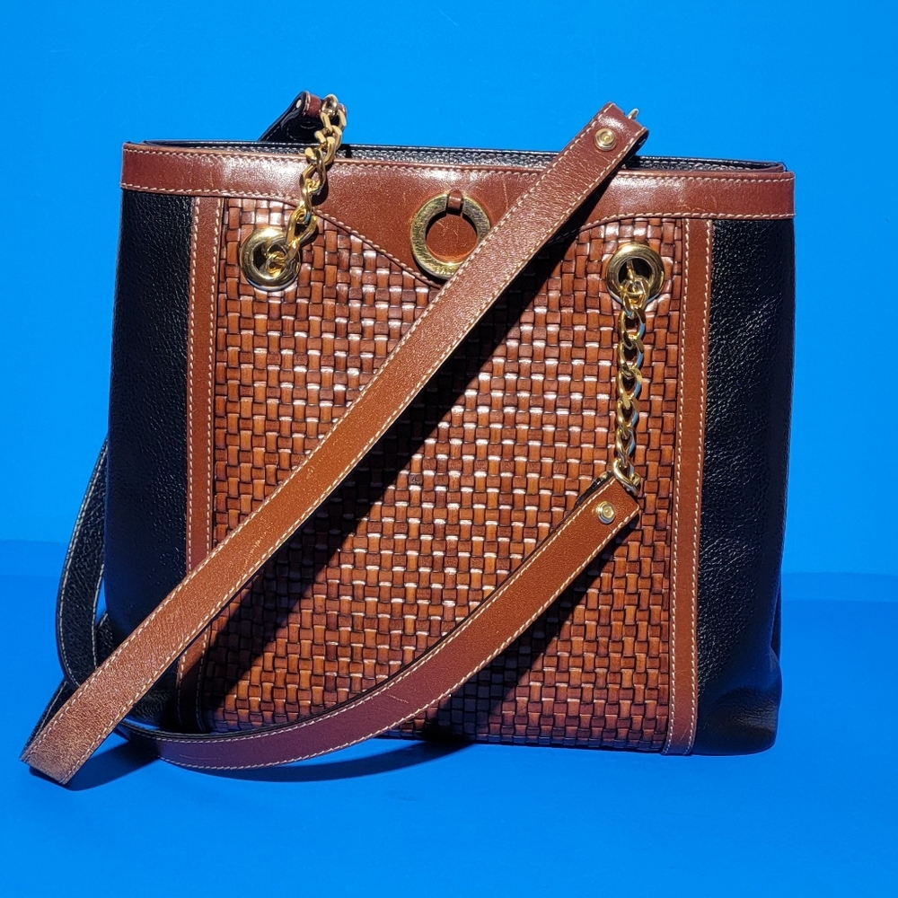 Bally Vintage Two Tone Black Brown Genuine Leather Medium Shoulder Woven Bag